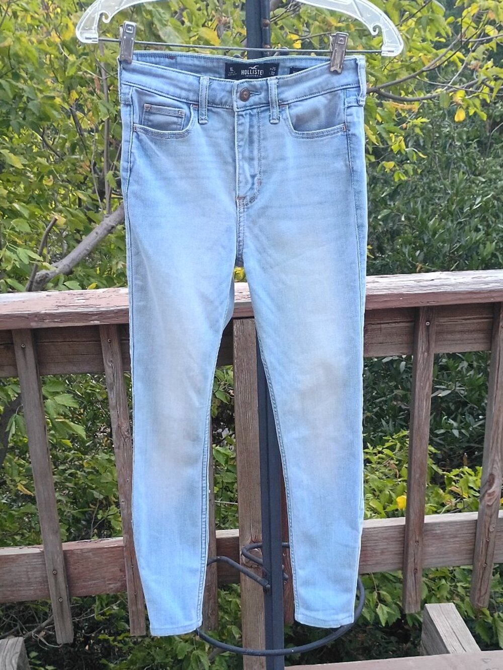 Hollister Super Skinny cropped Jeans sz 25 or 1 or 25P